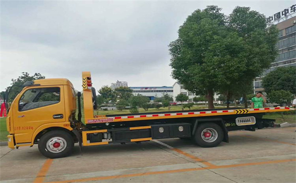 芜湖定远24小时拖车救援电话号码，定远道路救援公司怎么收费的